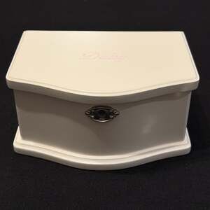 Pottery Barn Kids Abigail Medium Jewelry Box Cream with Pink “Daisy” NO KEY